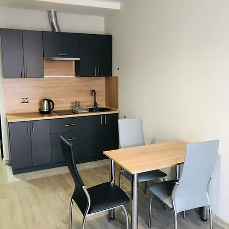 Arena Village Deluxe